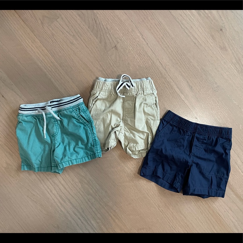 3 pairs of essentials and versatile shorts
